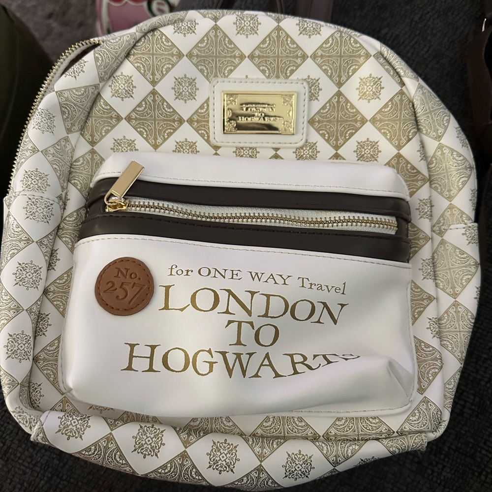Harry Potter White and Gold Backpack